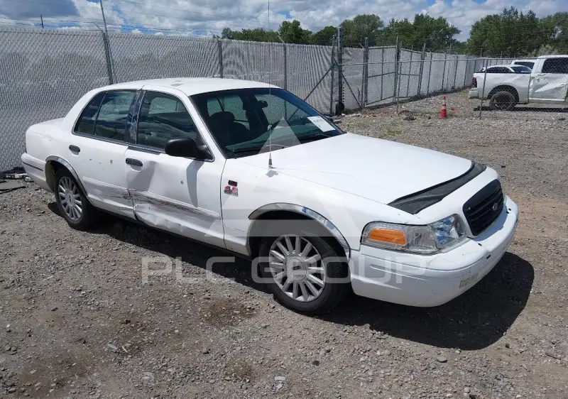 2000 Ford CROWN photo
