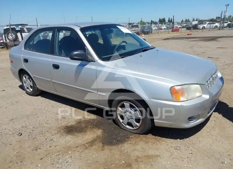 2000 Hyundai Accent фото