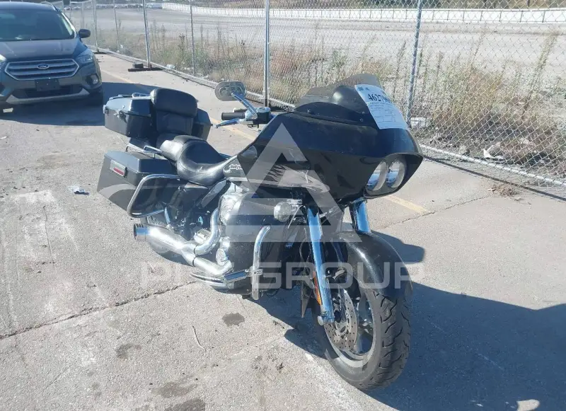 2001 Harley-Davidson FLTR photo
