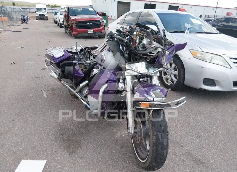 2001 Harley-Davidson FLHTCU фото