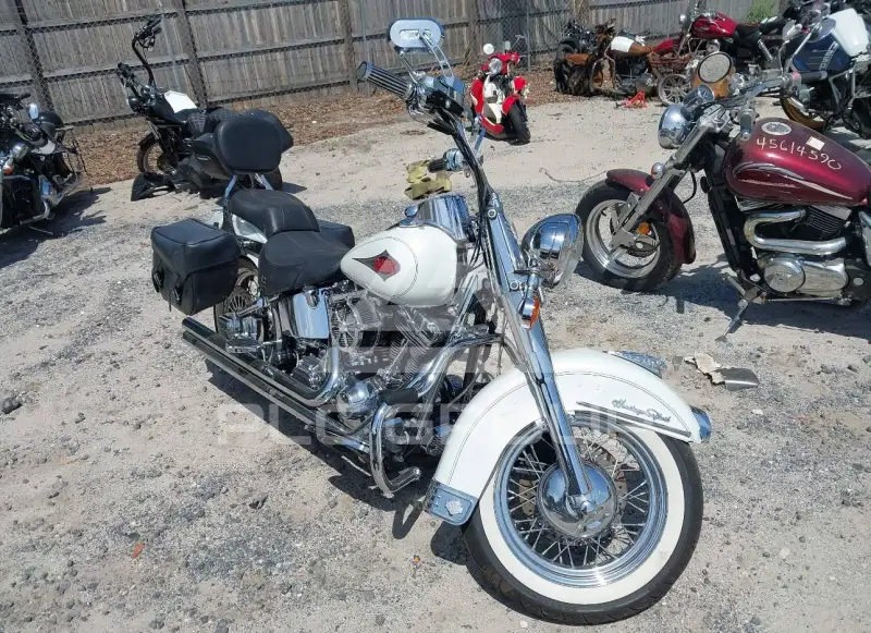 2001 Harley-Davidson FLSTC фото