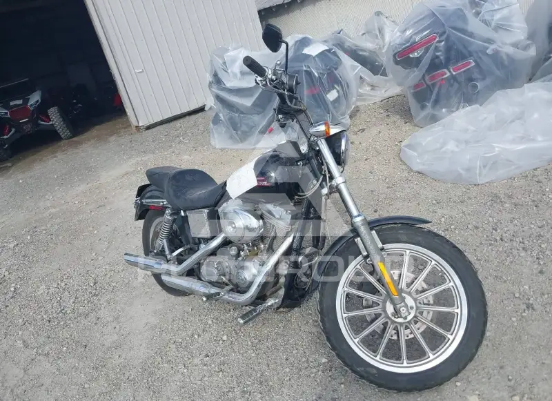 2001 Harley-Davidson FXD photo