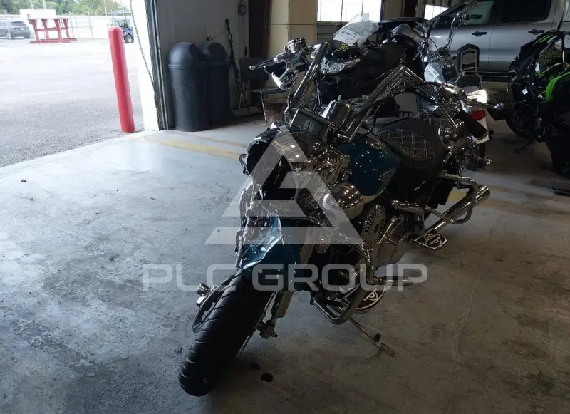 2001 Harley-Davidson FLHRCI photo
