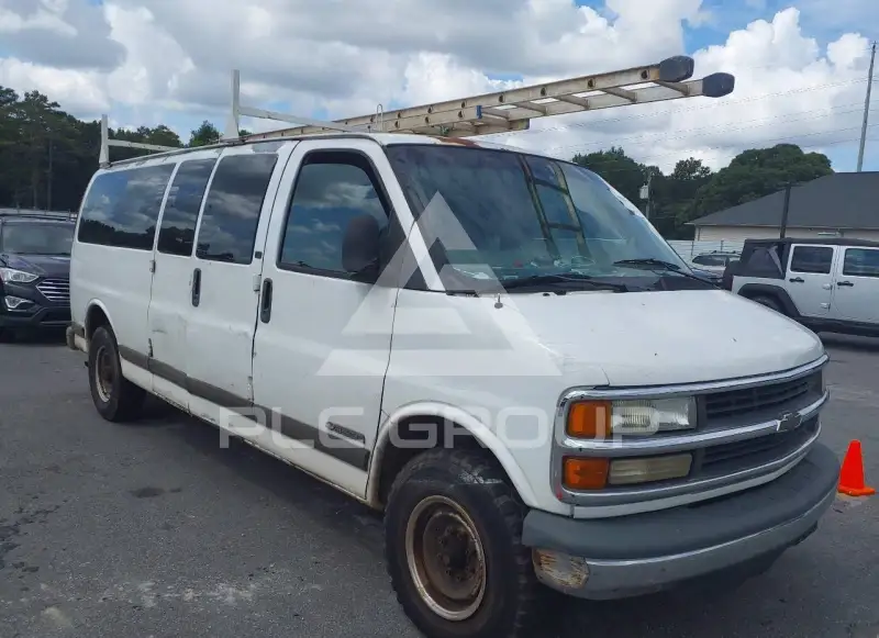 2001 Chevrolet Express photo