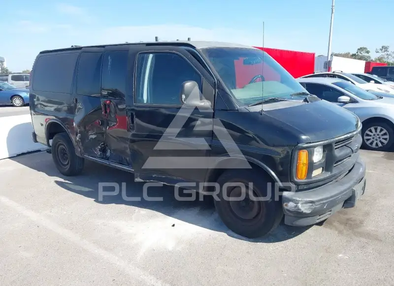 2001 Chevrolet Express photo