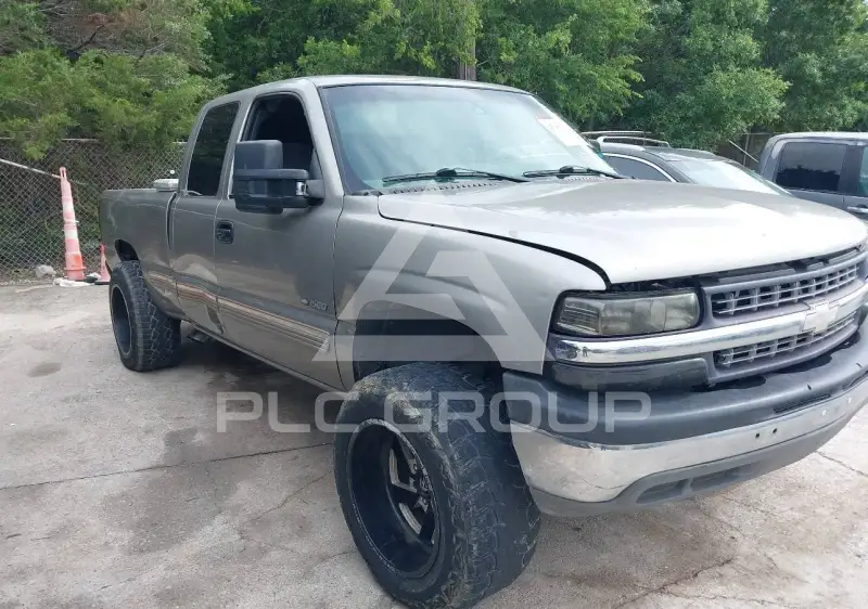 2001 Chevrolet Silverado photo