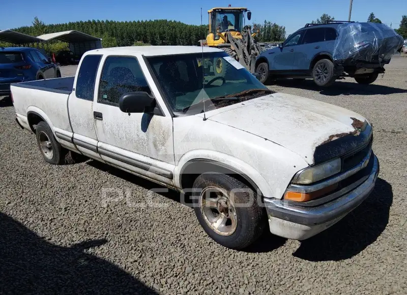 2001 Chevrolet S10 photo