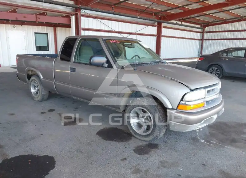 2001 Chevrolet S10 photo