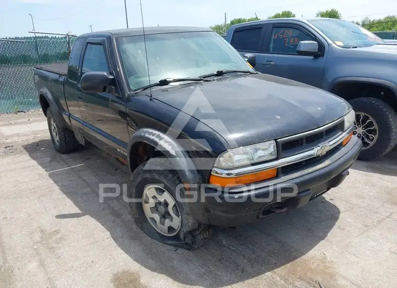 2001 Chevrolet S10 фото
