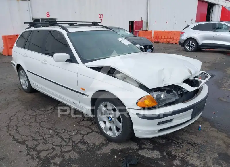 2001 BMW 325 photo