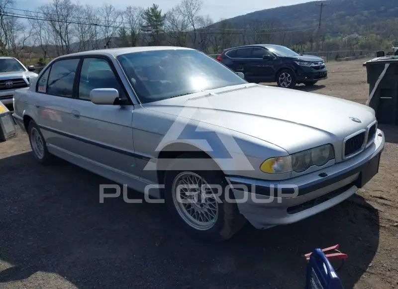 2001 BMW 740 photo