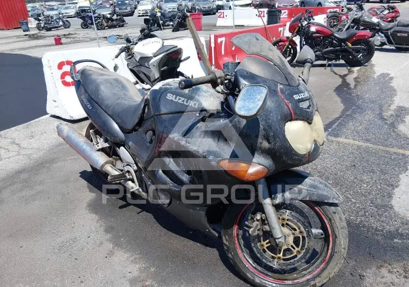 2001 Suzuki GSX фото