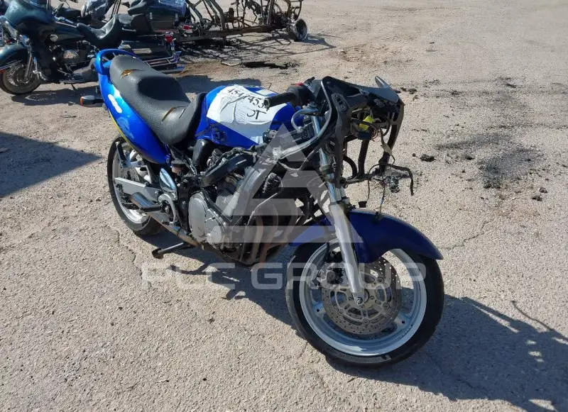 2001 Suzuki GSX фото
