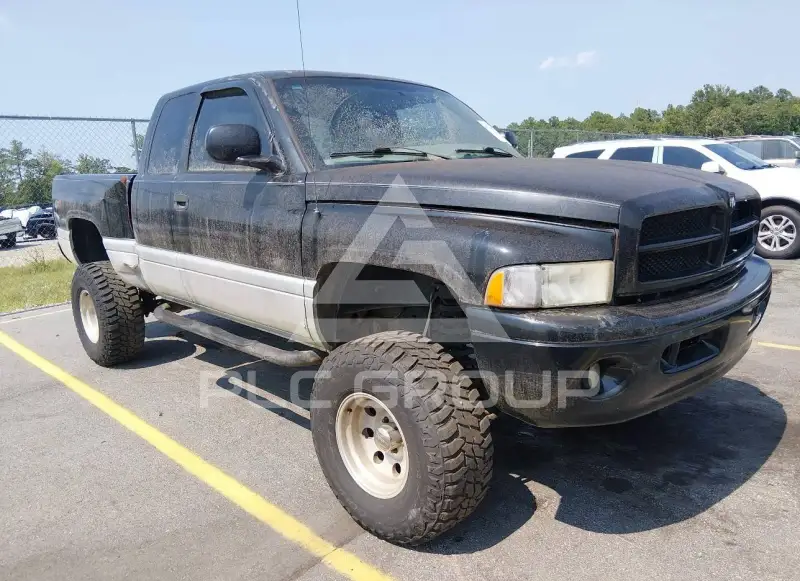 2001 Dodge RAM photo