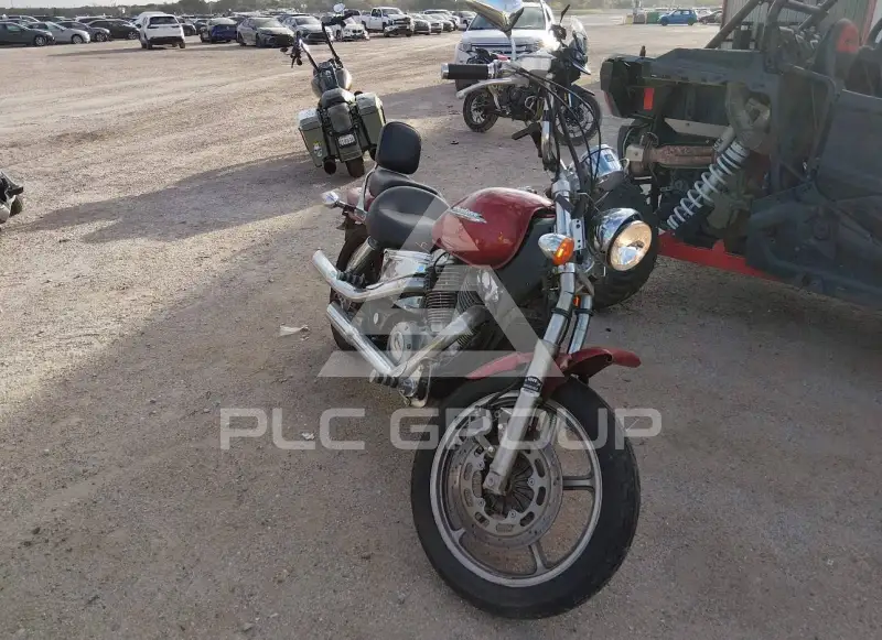 2001 Honda VT1100 фото