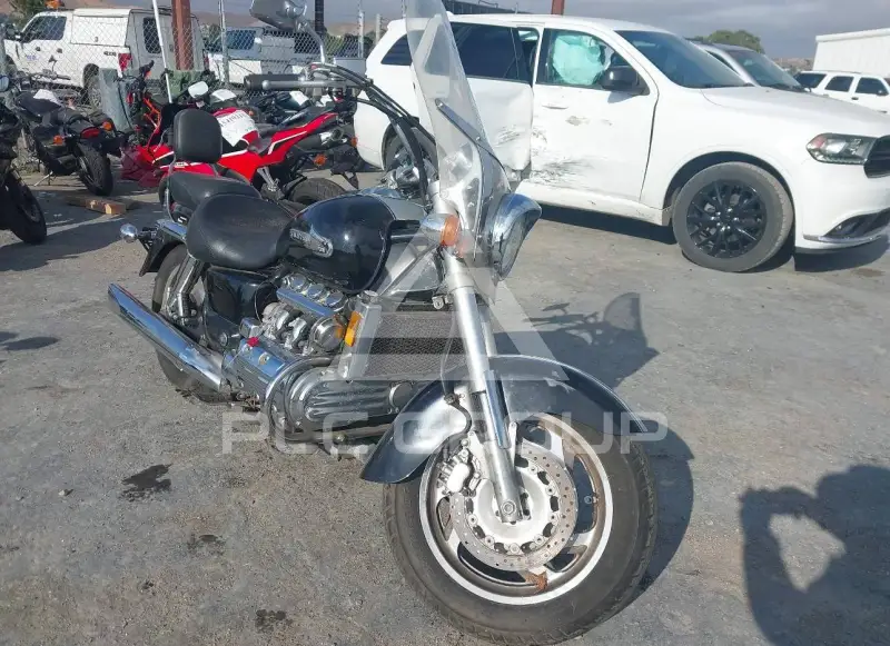 2001 Honda GL1500 photo
