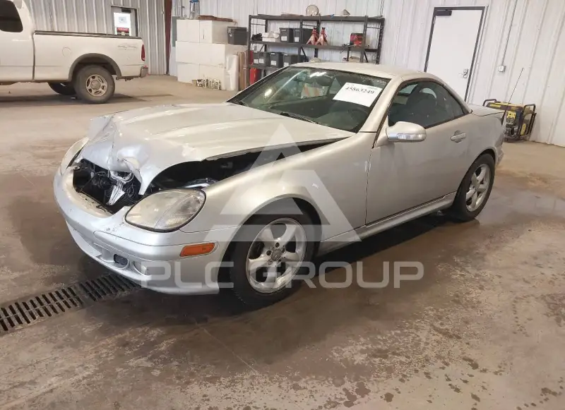 2001 Mercedes Benz SLK 320 photo