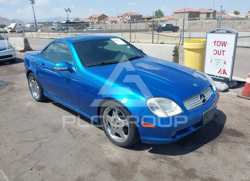 2001 Mercedes Benz SLK 320 photo