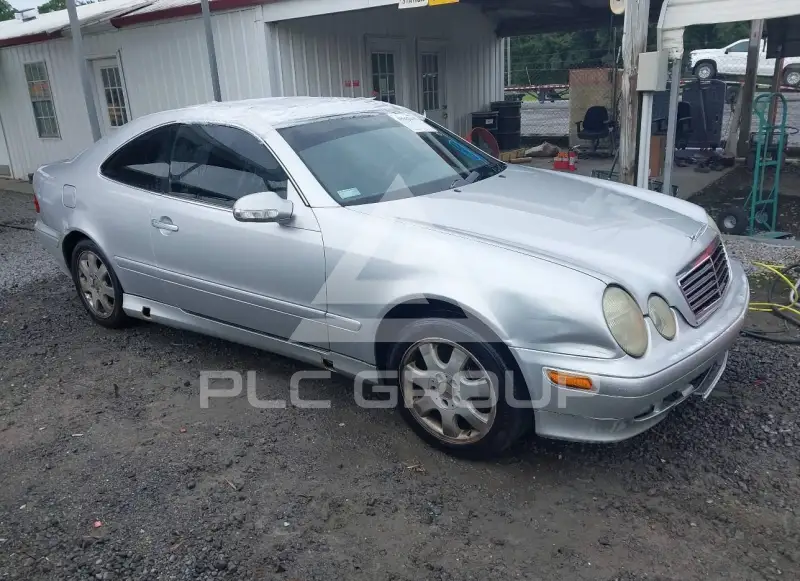 2001 Mercedes Benz CLK 320 фото