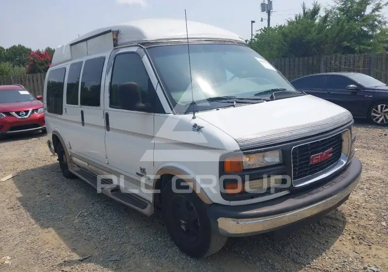 2001 GMC Savana photo