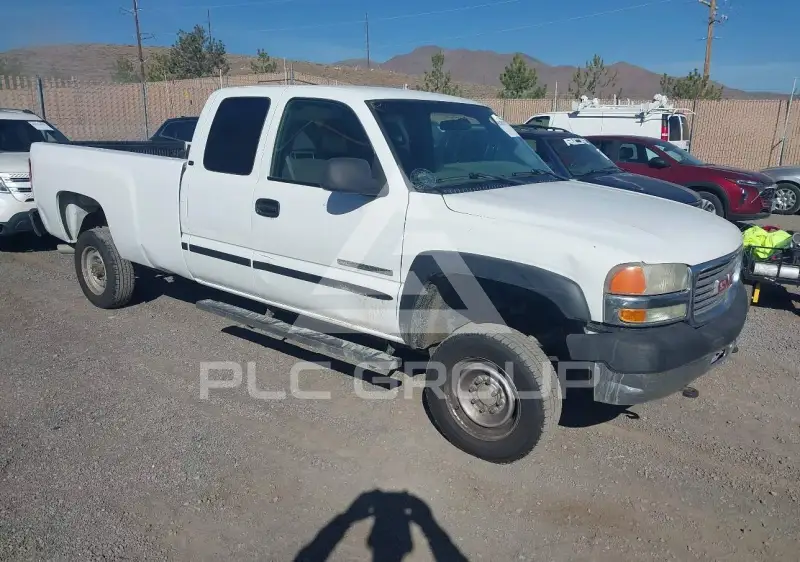 2001 GMC Sierra photo