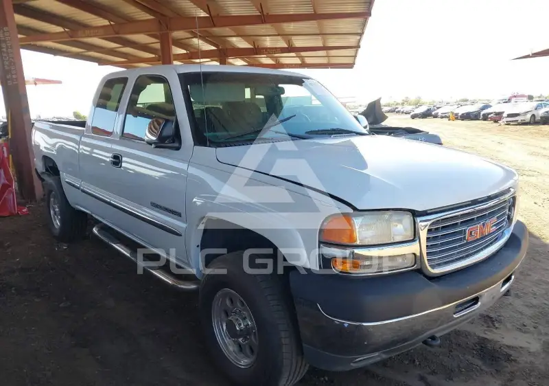 2001 GMC Sierra photo