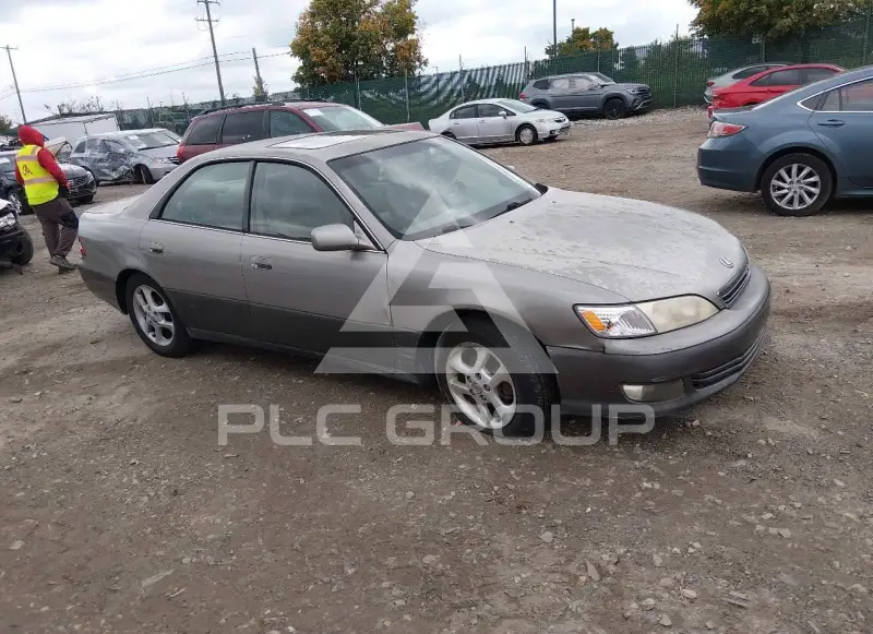 2001 Lexus ES300 фото
