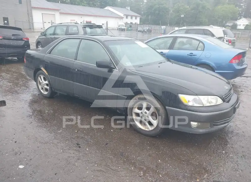 2001 Lexus ES300 photo