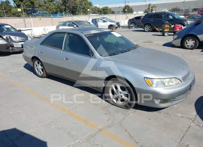 2001 Lexus ES300 фото