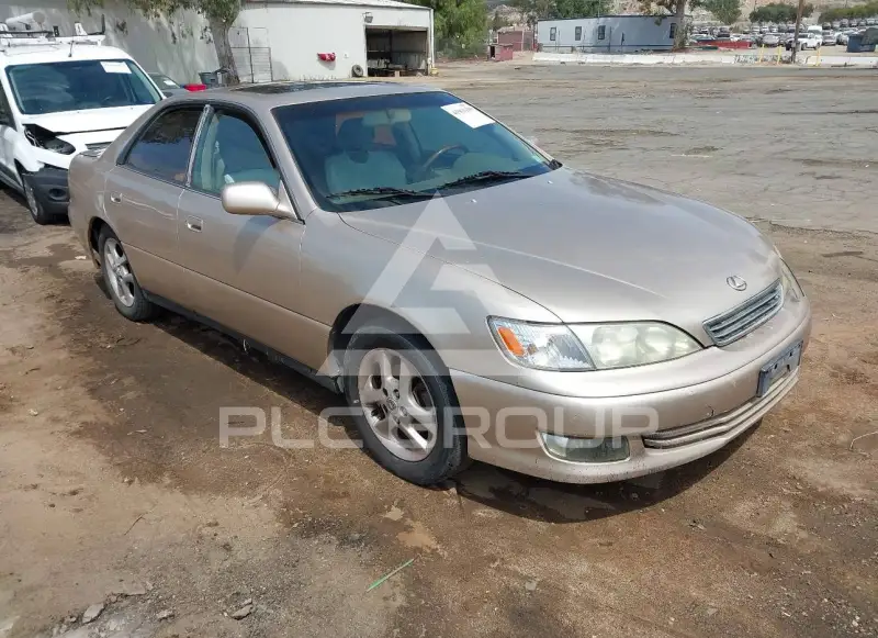 2001 Lexus ES300 photo