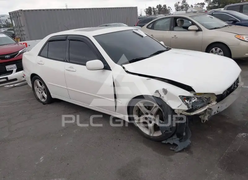 2001 Lexus IS300 photo