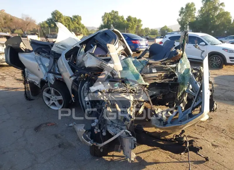 2001 Lexus IS300 photo
