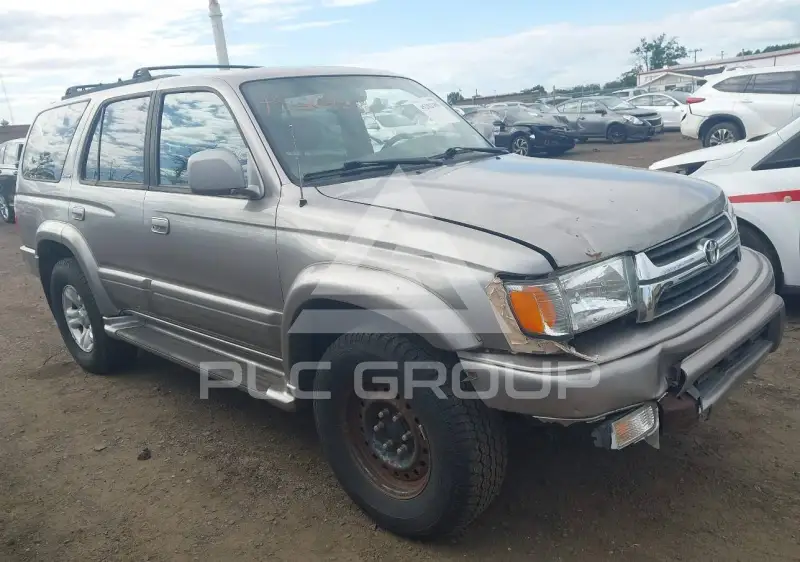 2001 Toyota 4 RUNNER photo