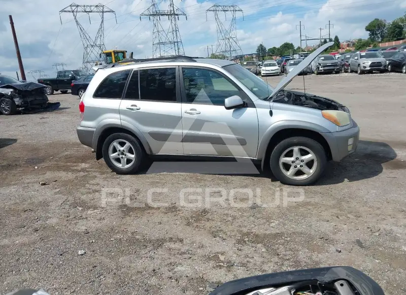 2001 Toyota RAV4 photo