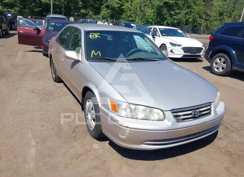 2001 Toyota CAMRY фото