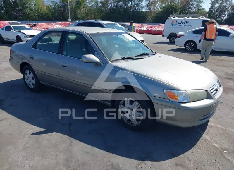 2001 Toyota CAMRY фото