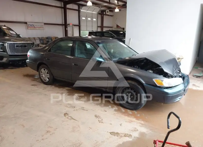 2001 Toyota CAMRY photo