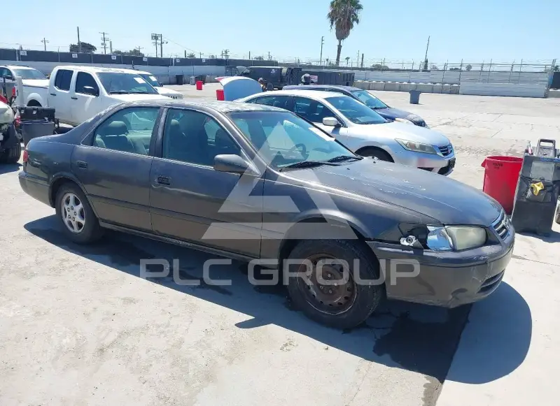 2001 Toyota CAMRY фото