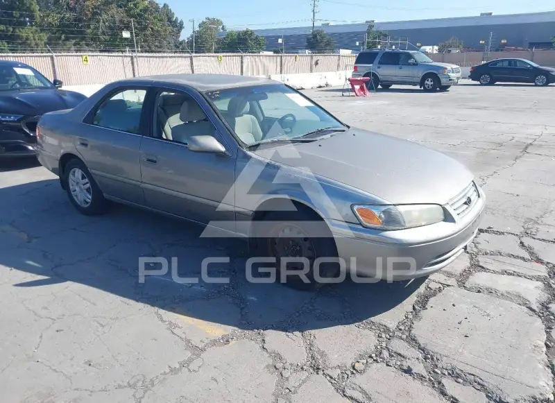 2001 Toyota CAMRY фото
