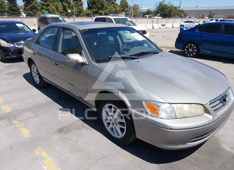 2001 Toyota CAMRY фото