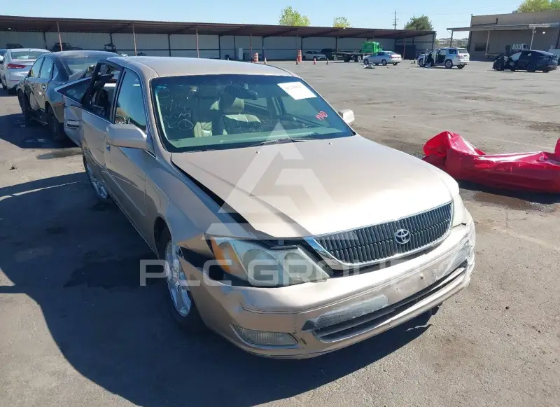 2001 Toyota AVALON фото