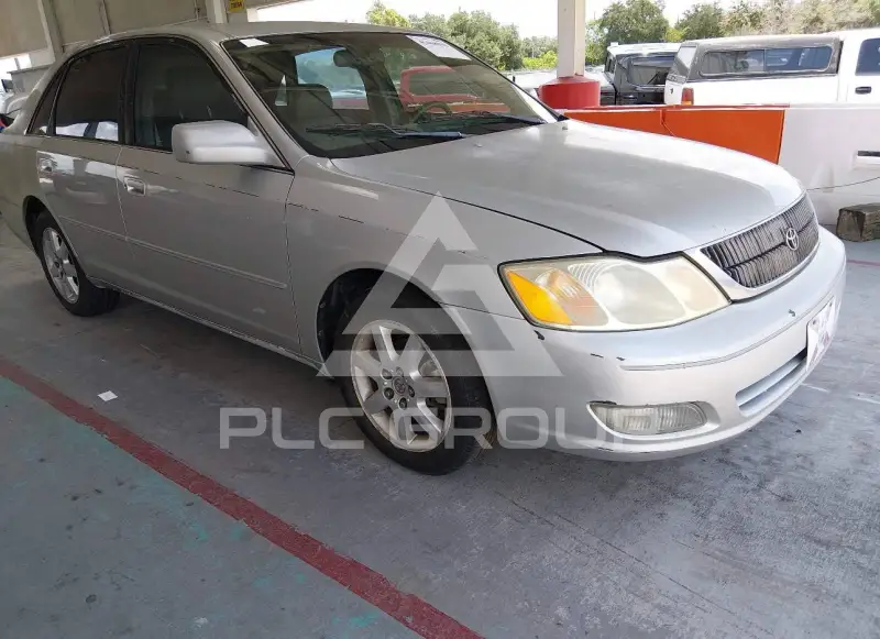 2001 Toyota AVALON фото