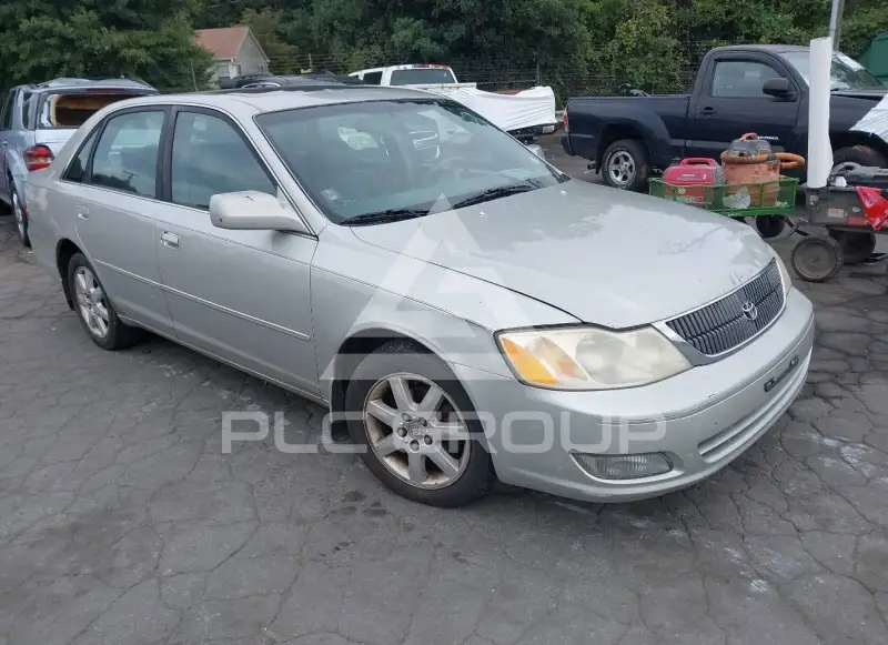 2001 Toyota AVALON фото