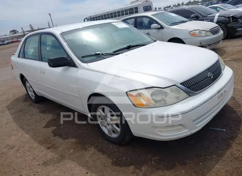 2001 Toyota AVALON фото