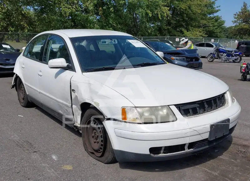 2001 Volkswagen Passat photo
