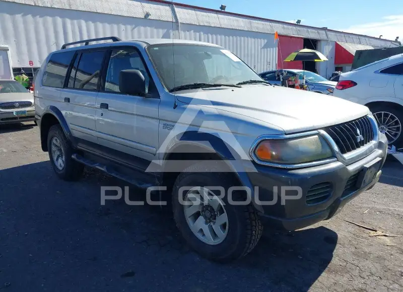 2002 Mitsubishi MONTERO photo
