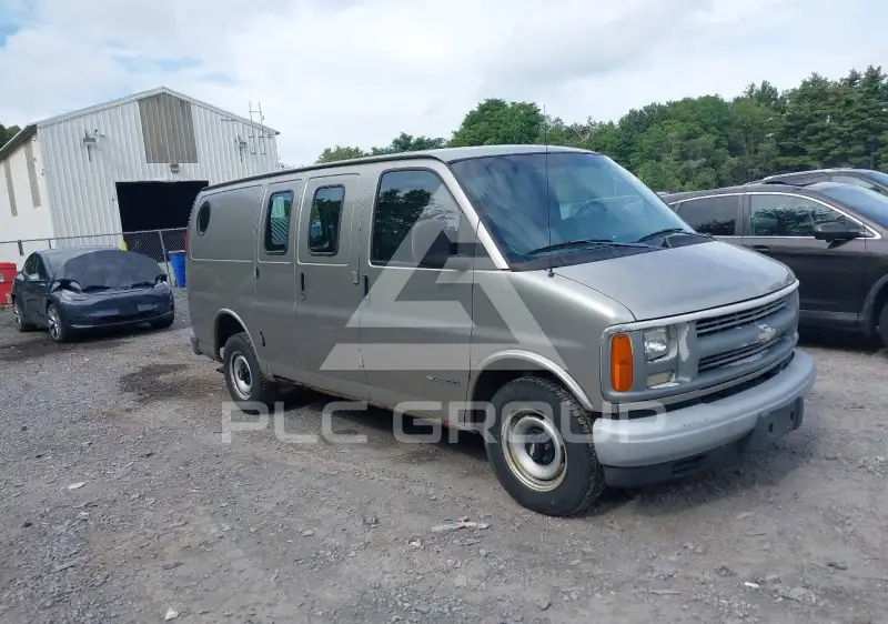 2002 Chevrolet Express photo