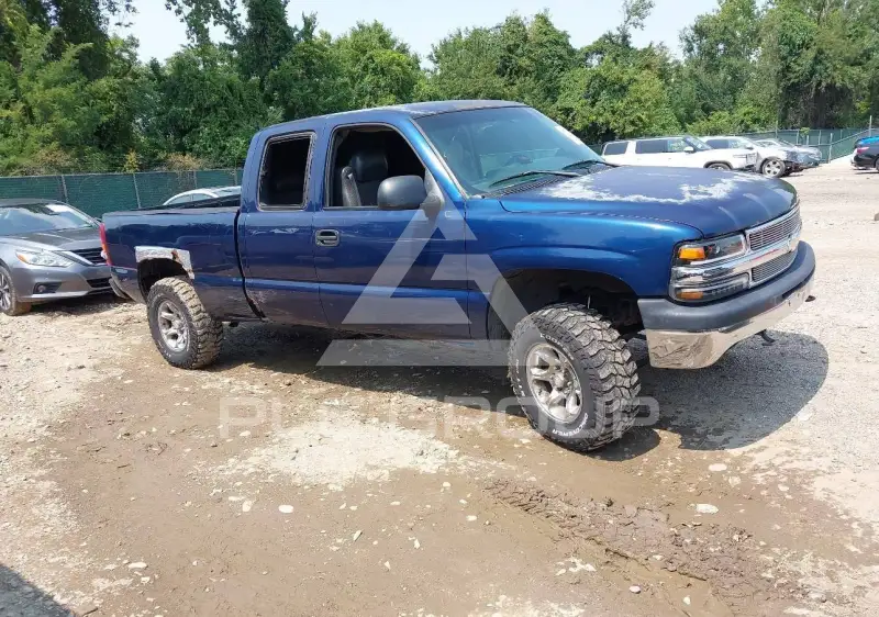 2002 Chevrolet Silverado photo