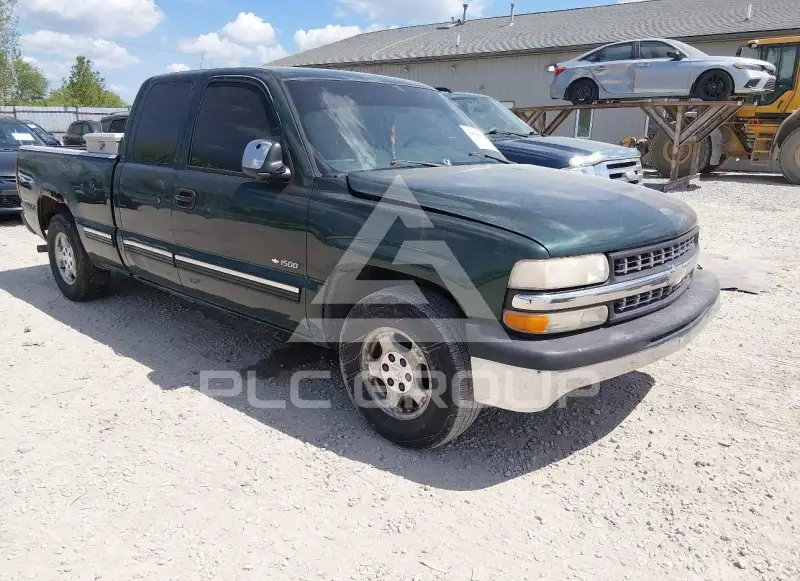 2002 Chevrolet Silverado photo