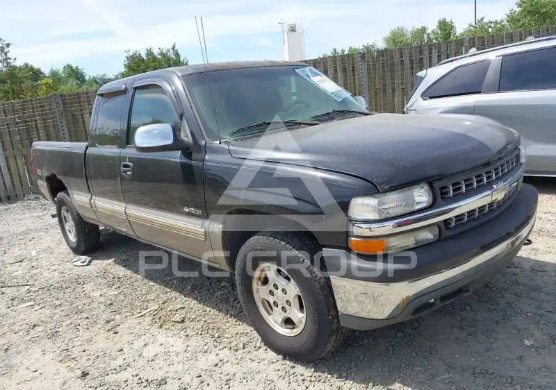 2002 Chevrolet Silverado photo